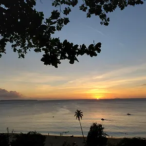 Apartment Breeze In Gated Complex 8 Minute Walk To Crashboat